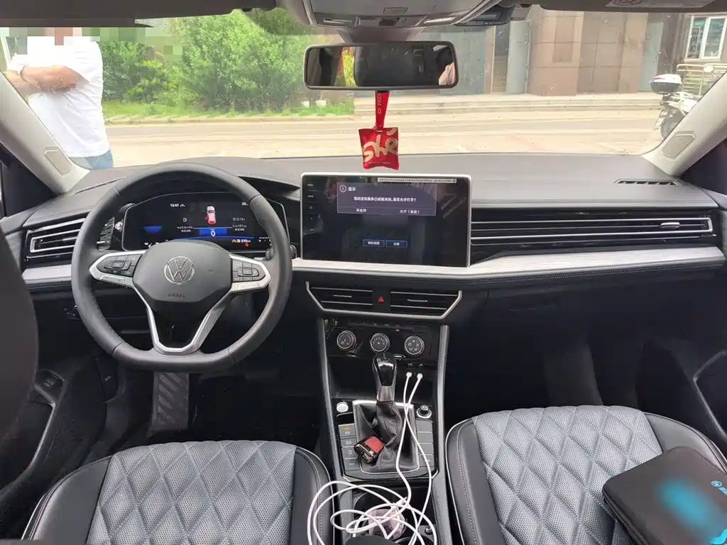 Volkswagen Sagitar 2025 300TSI DSG Surpass Edition фото 13