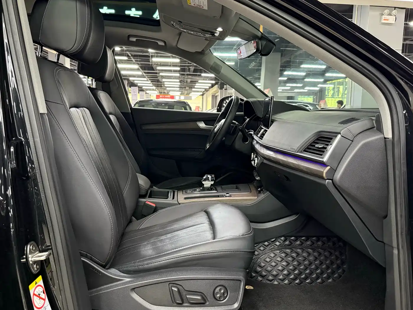 Audi Q5L 2022 40T Luxury Elegance фото 18