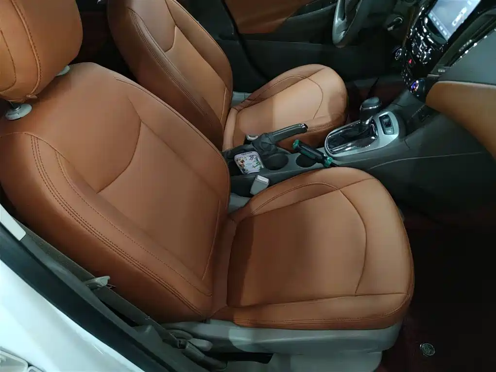 Chevrolet Cruze 2016 1.5L Automatic Fashion Sunroof Edition фото 25