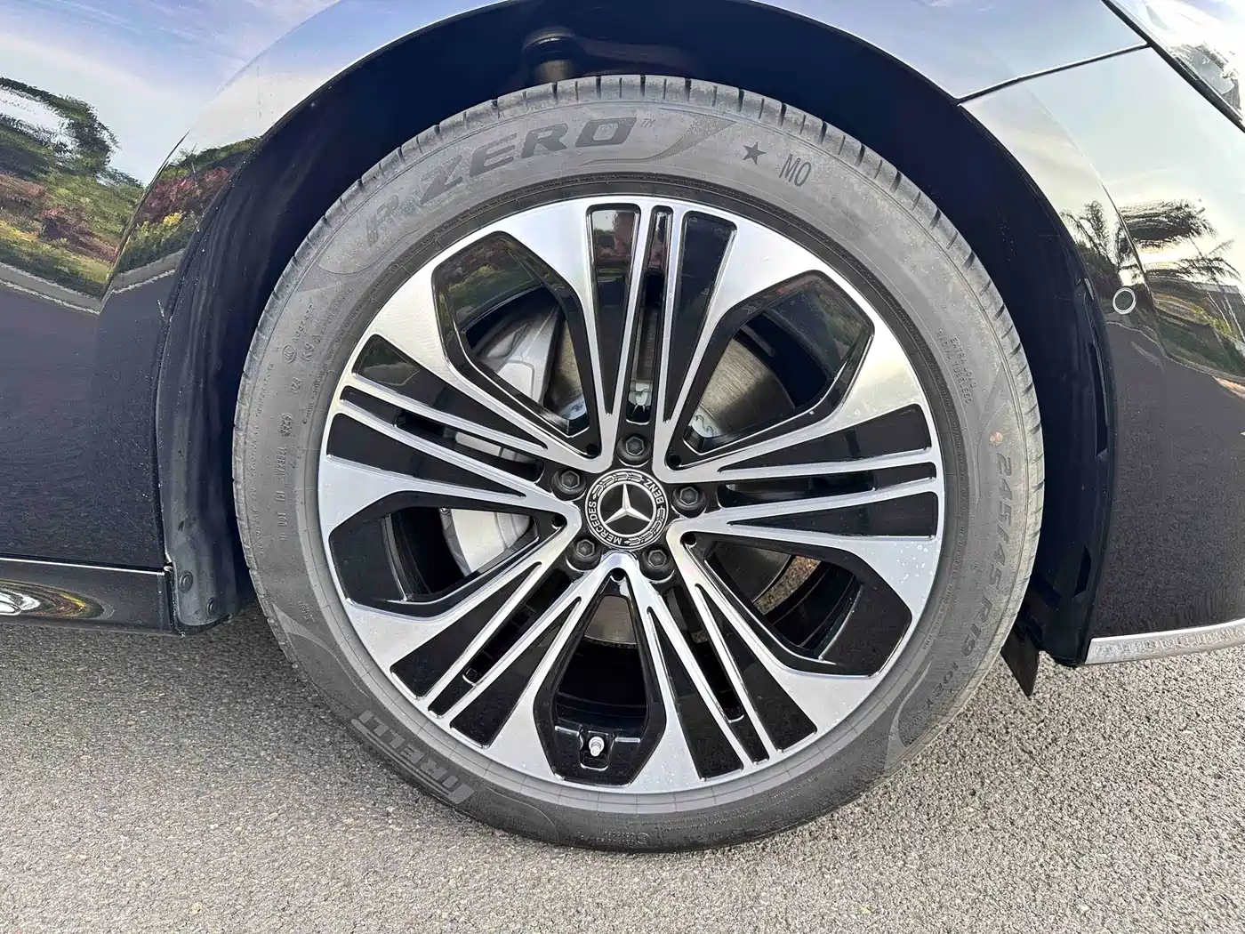Mercedes-Benz E-Class 2026 E 300 L Luxury фото 12