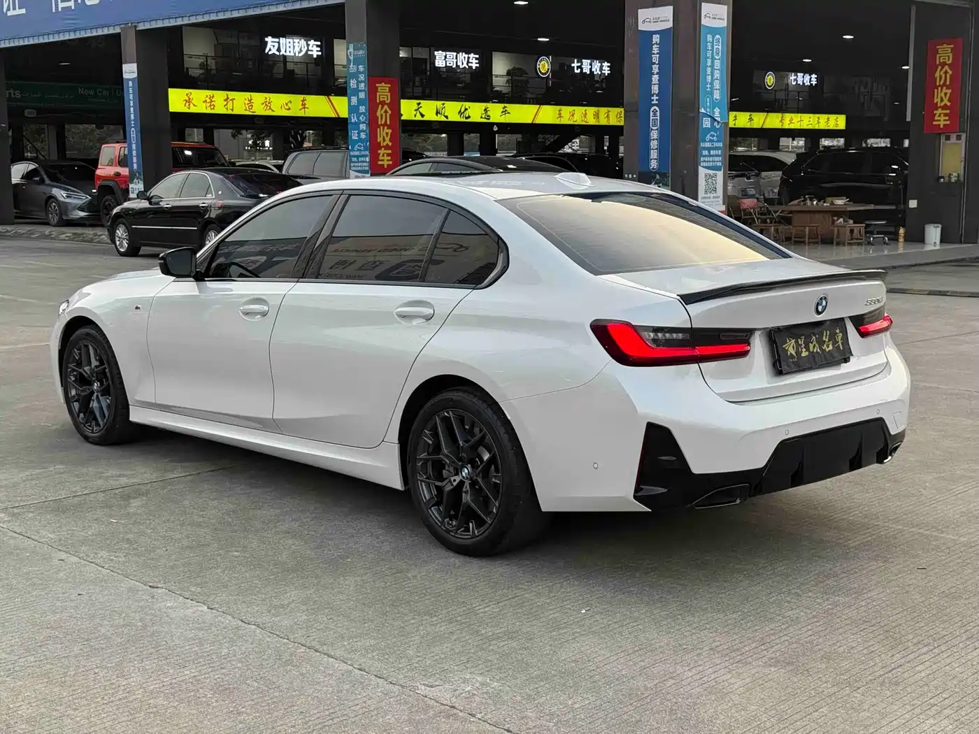 BMW 3 Series 2026 2026 330Li M Sport Shadowline Package
