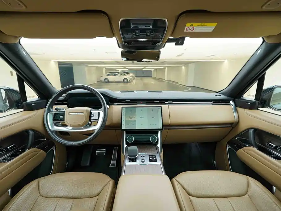 Land Rover Range Rover 2023 2023 3.0 L6 360PS Golden Age Edition