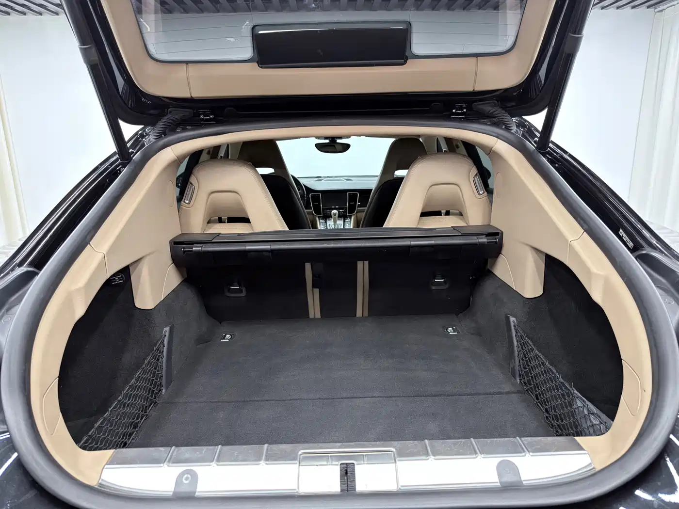 Porsche Panamera 2013 Panamera 4 Platinum Edition 3.6L фото 26