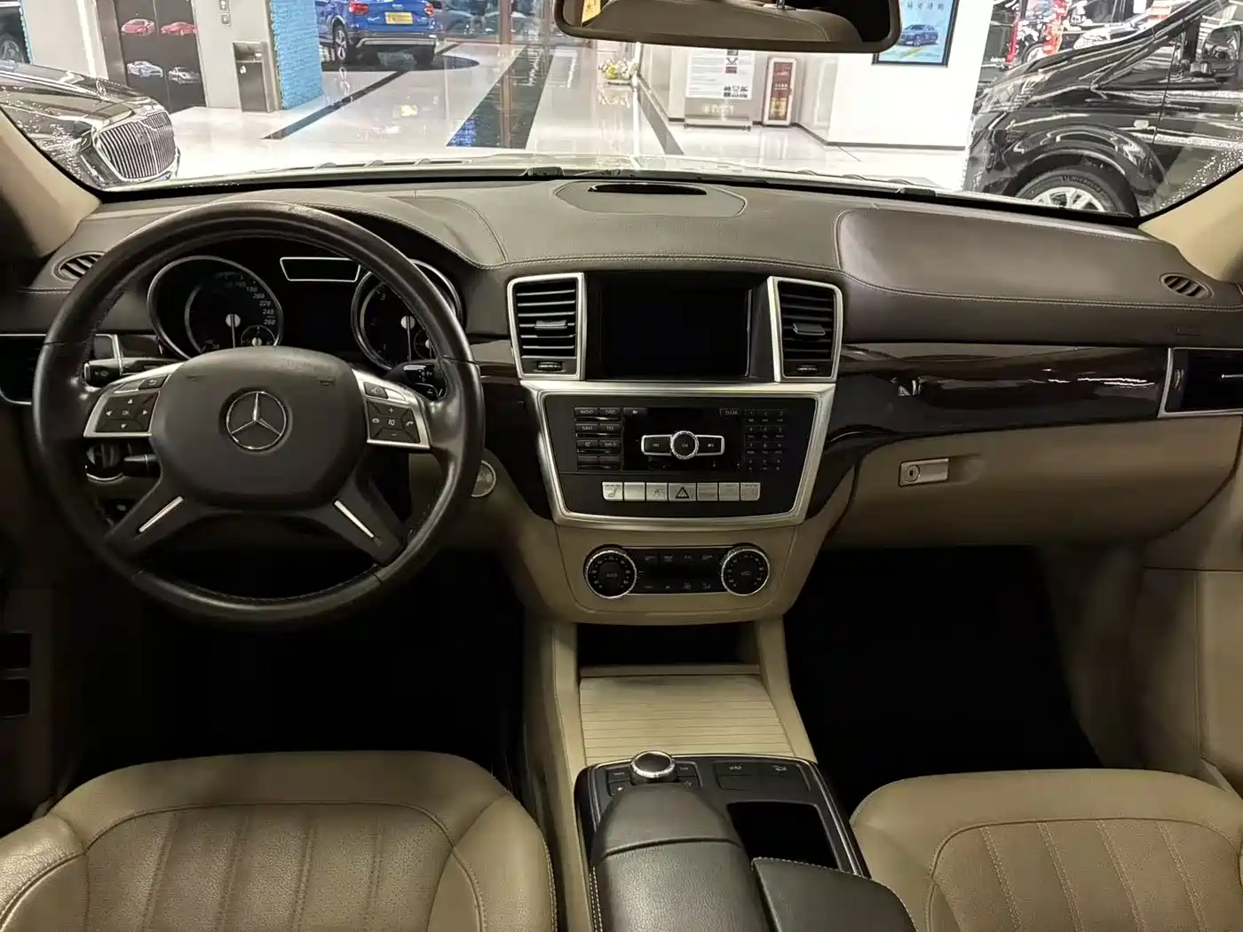 Mercedes-Benz GL-Class 2015 GL 350 CDI 4MATIC фото 6