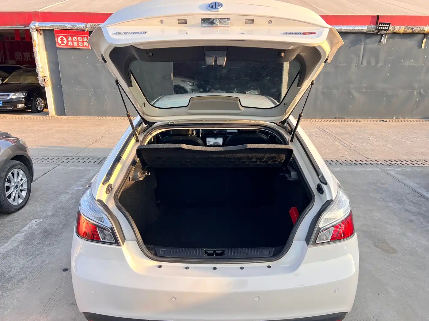 MG MG6 2015 2014 Hatchback 1.8T Automatic Performance Edition
