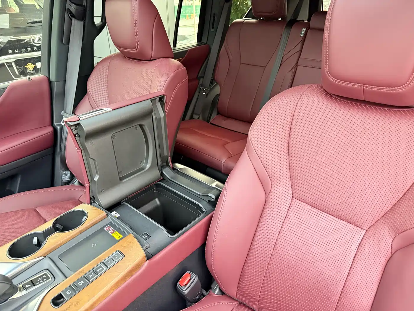 Lexus LX 2025 2025 700h Boundary Edition