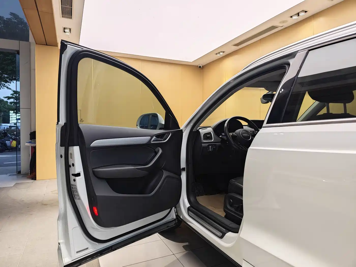 Audi Q3 2015 35 TFSI Comfort фото 7