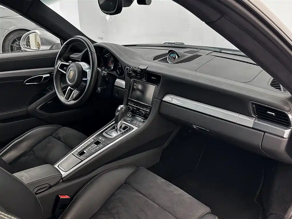 Porsche 911 2012 Carrera S 3.8L фото 13