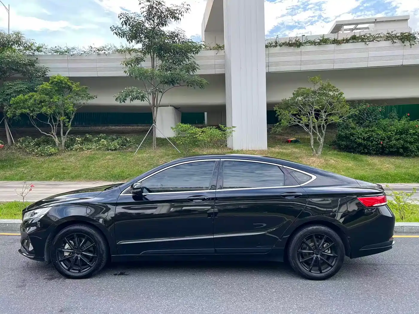 Geely Borui PHEV 2020 2020 1.5T PHEV Navigation Edition