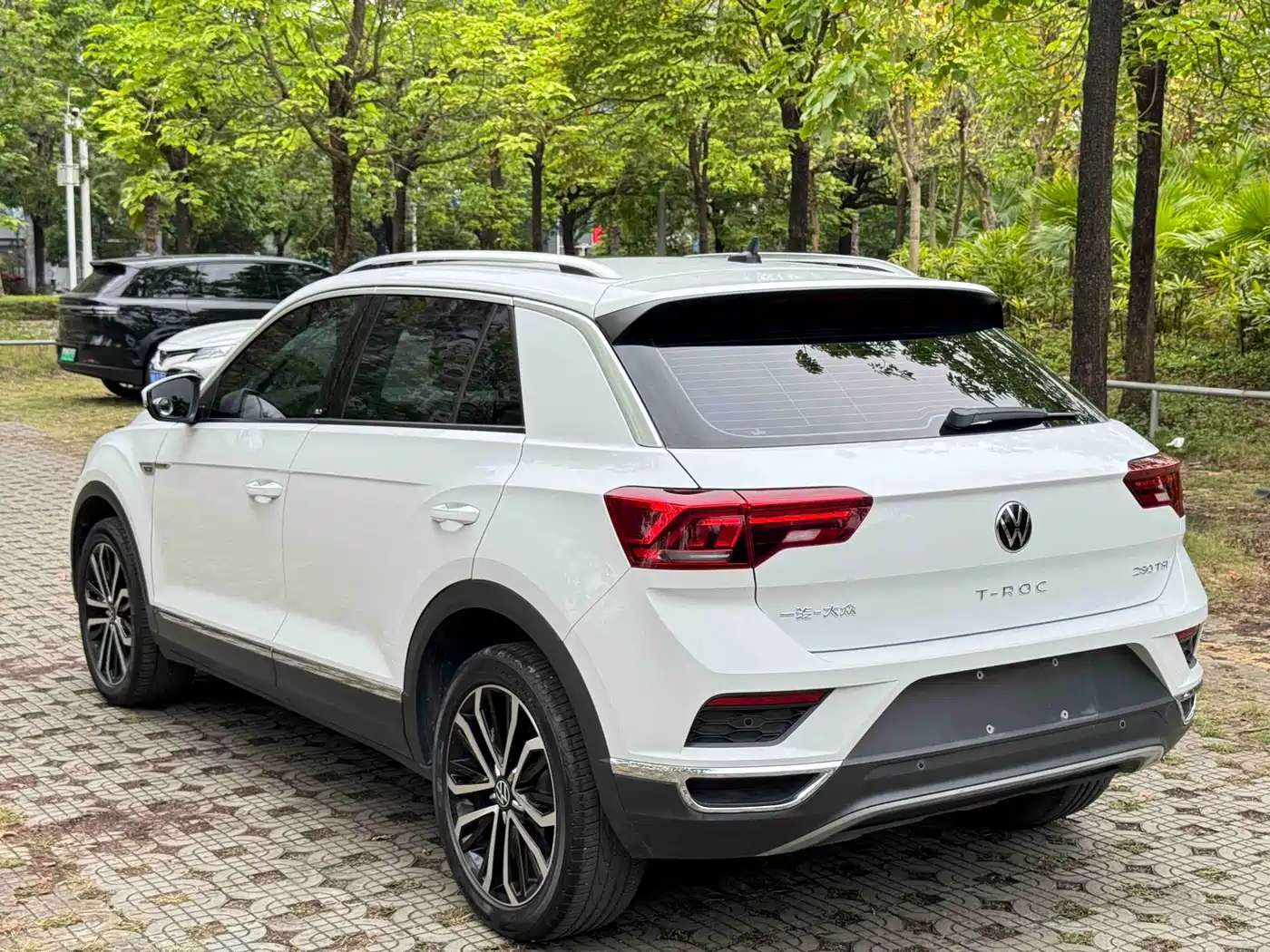 Volkswagen T-ROC 2022 280TSI DSG 2WD Comfort PLUS фото 4