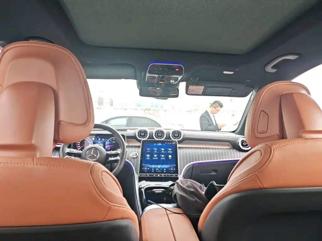 Фото 23 - Mercedes-Benz GLC