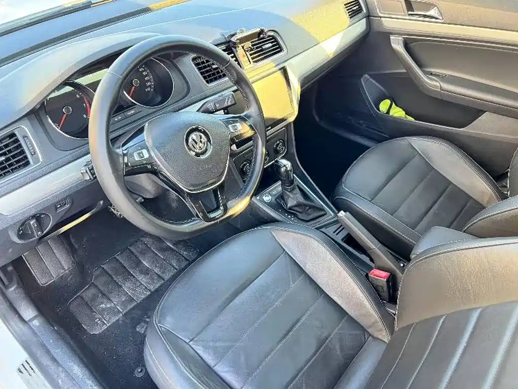 Volkswagen Lavida Tour 2018 2017 180TSI DSG Comfort Edition