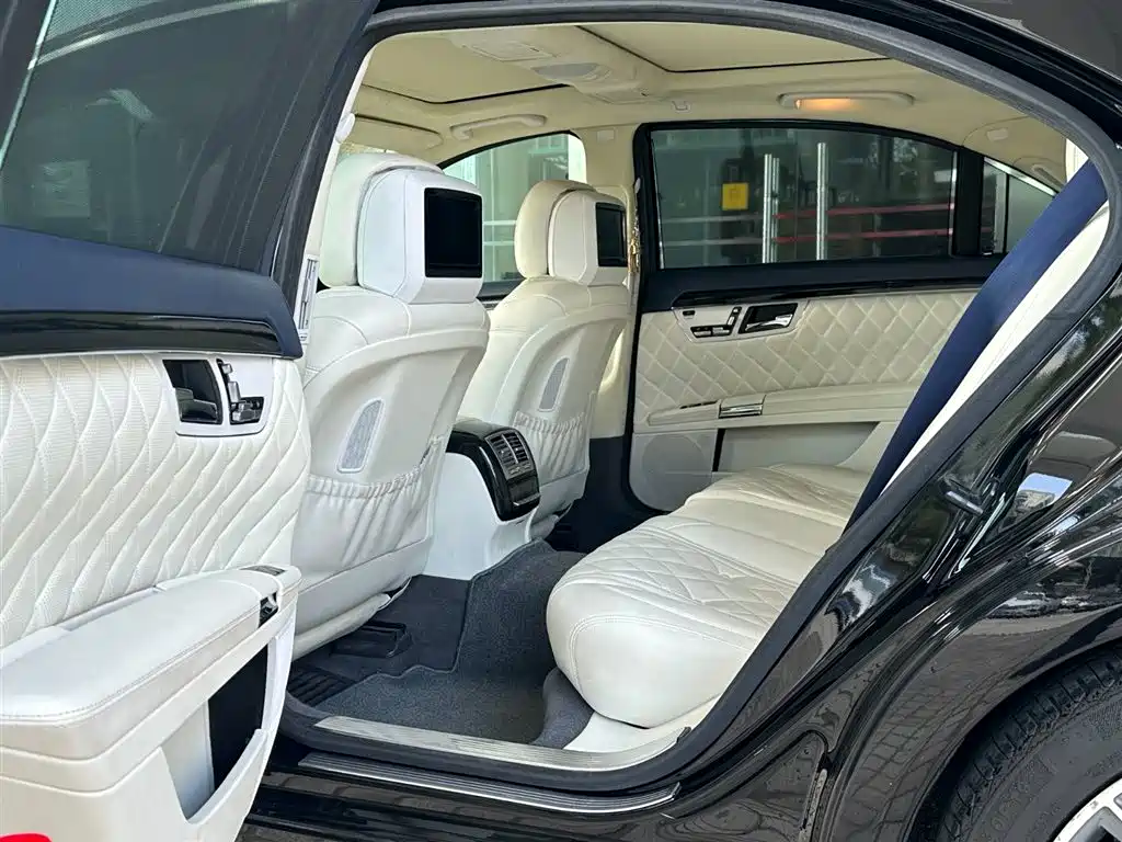 Mercedes-Benz S-Class 2011 S 350 L CGI фото 19