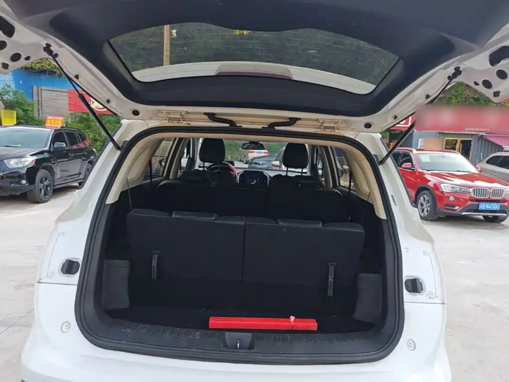 Baojun 530 2020 2020 1.5T Manual Luxury 7-seater