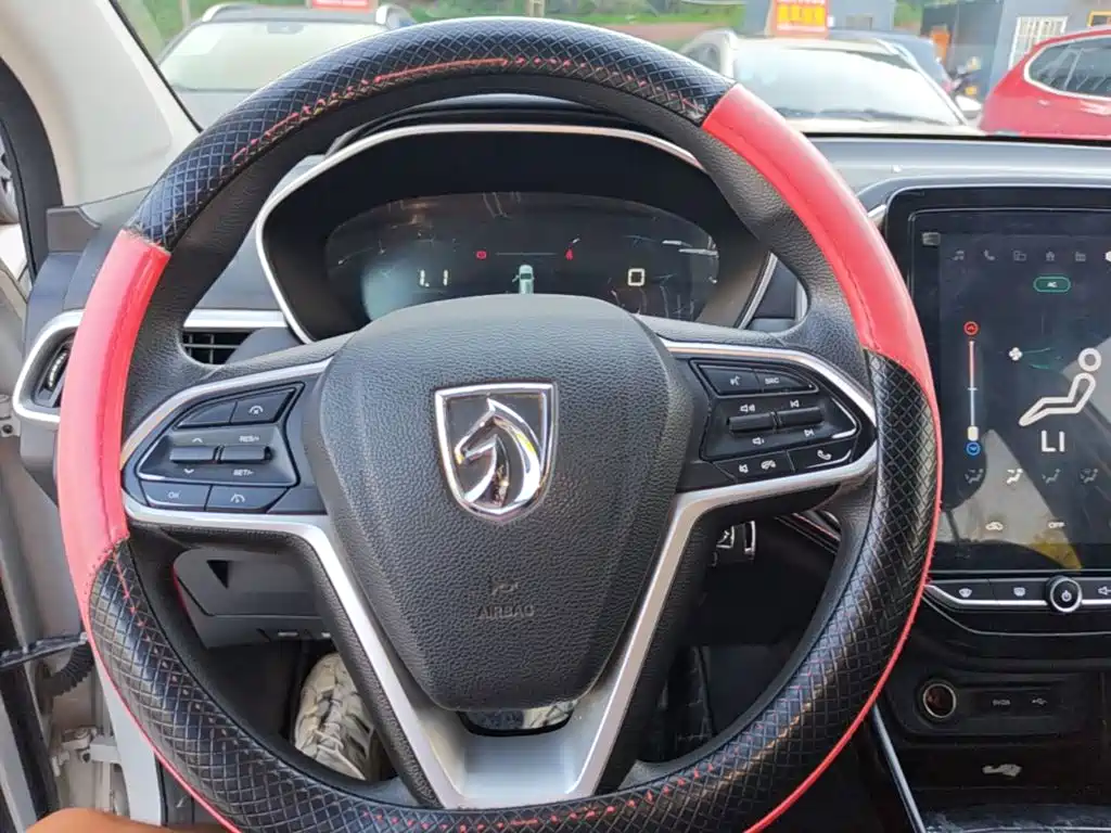 Baojun 530 2020 2020 1.5T Manual Luxury 7-seater