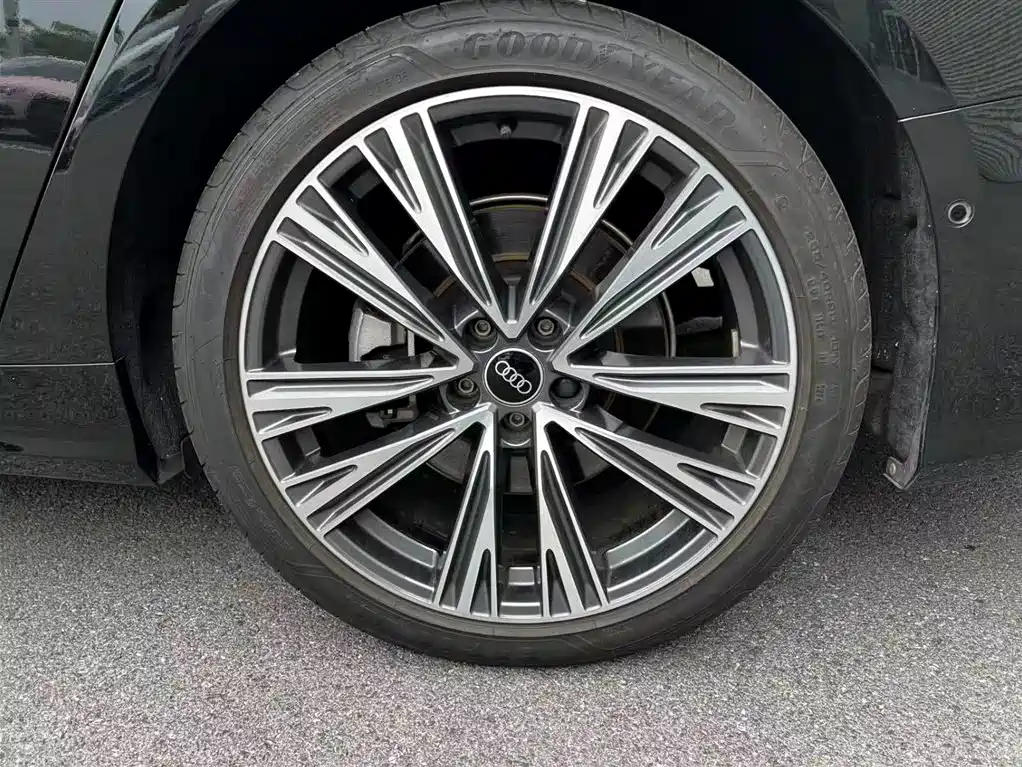 Audi A6L 2025 Model Year Facelift 45 TFSI quattro Premium Sport фото 18