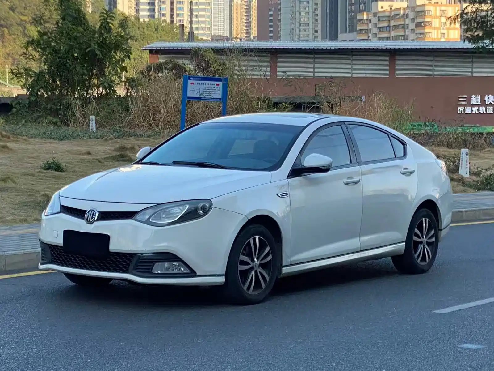 Фото 1 - MG MG6