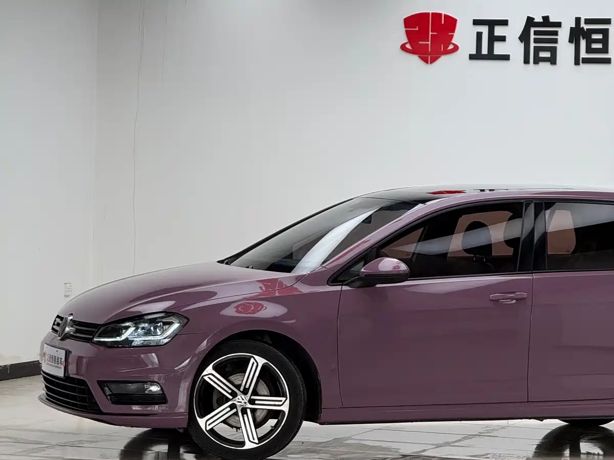 Volkswagen Golf 2017 280TSI Auto R-Line Millionth Anniversary Edition фото 26
