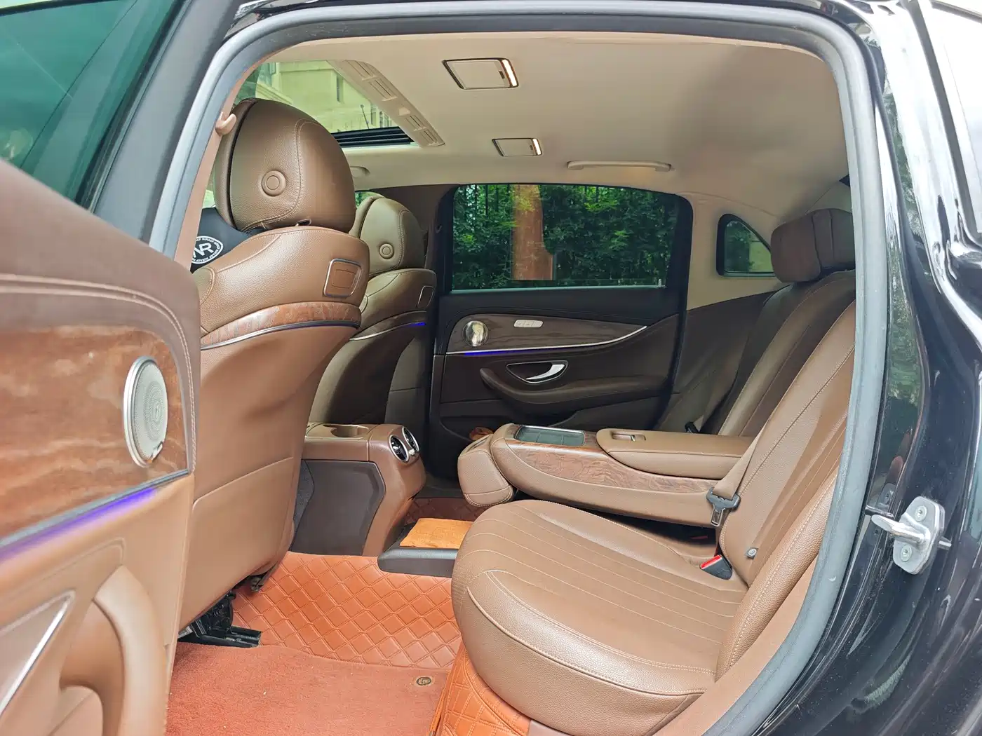 Mercedes-Benz E-Class 2019 E 200 L фото 5