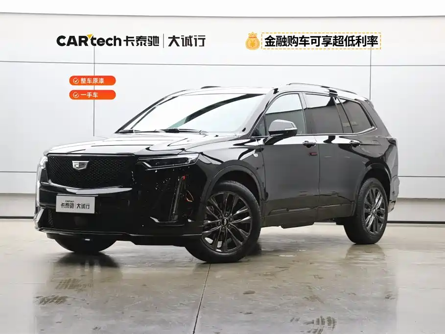 CADILLAC XT6