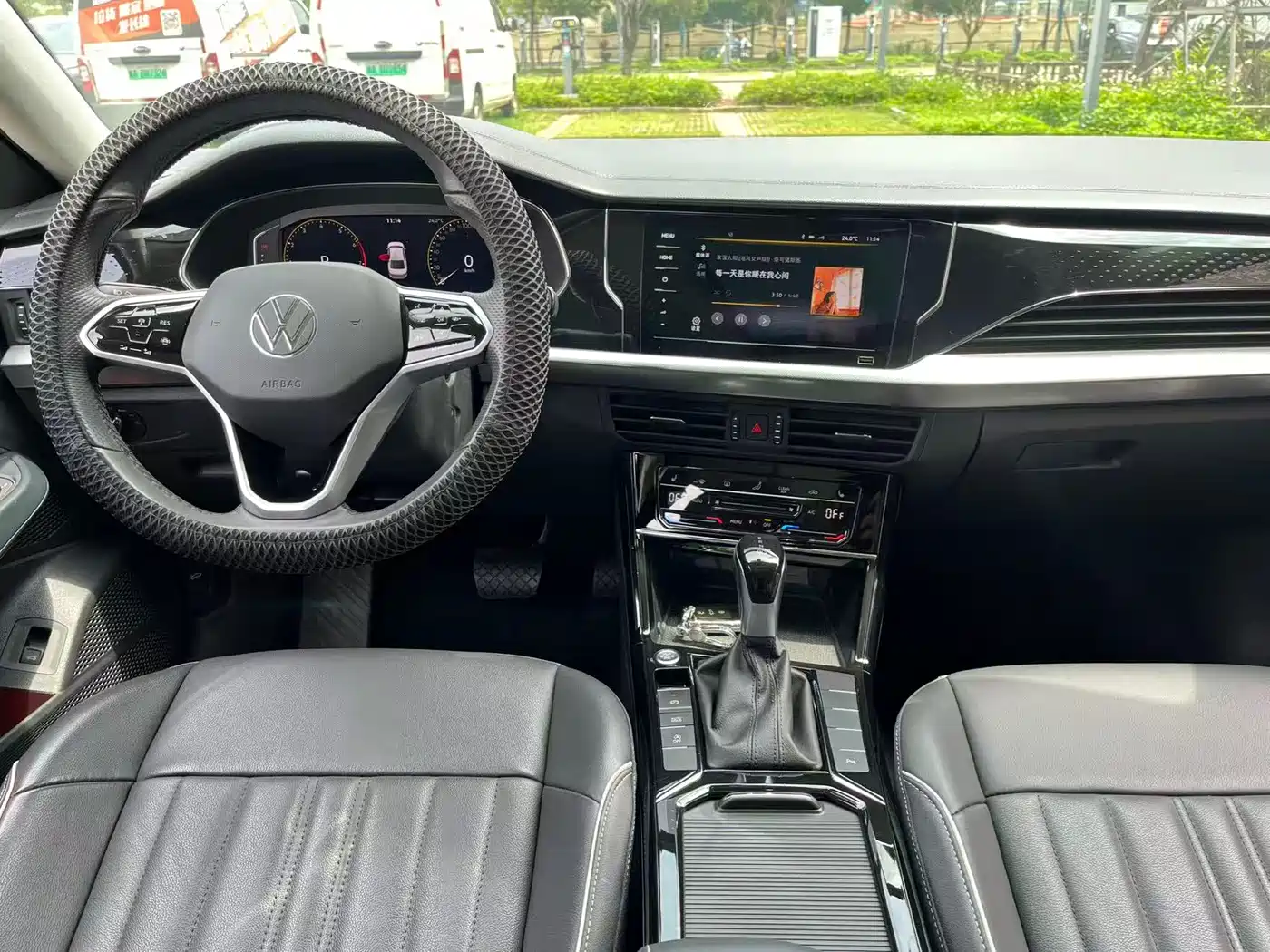 Volkswagen Passat 2023 Facelift 330TSI Starlight Elite Edition фото 5