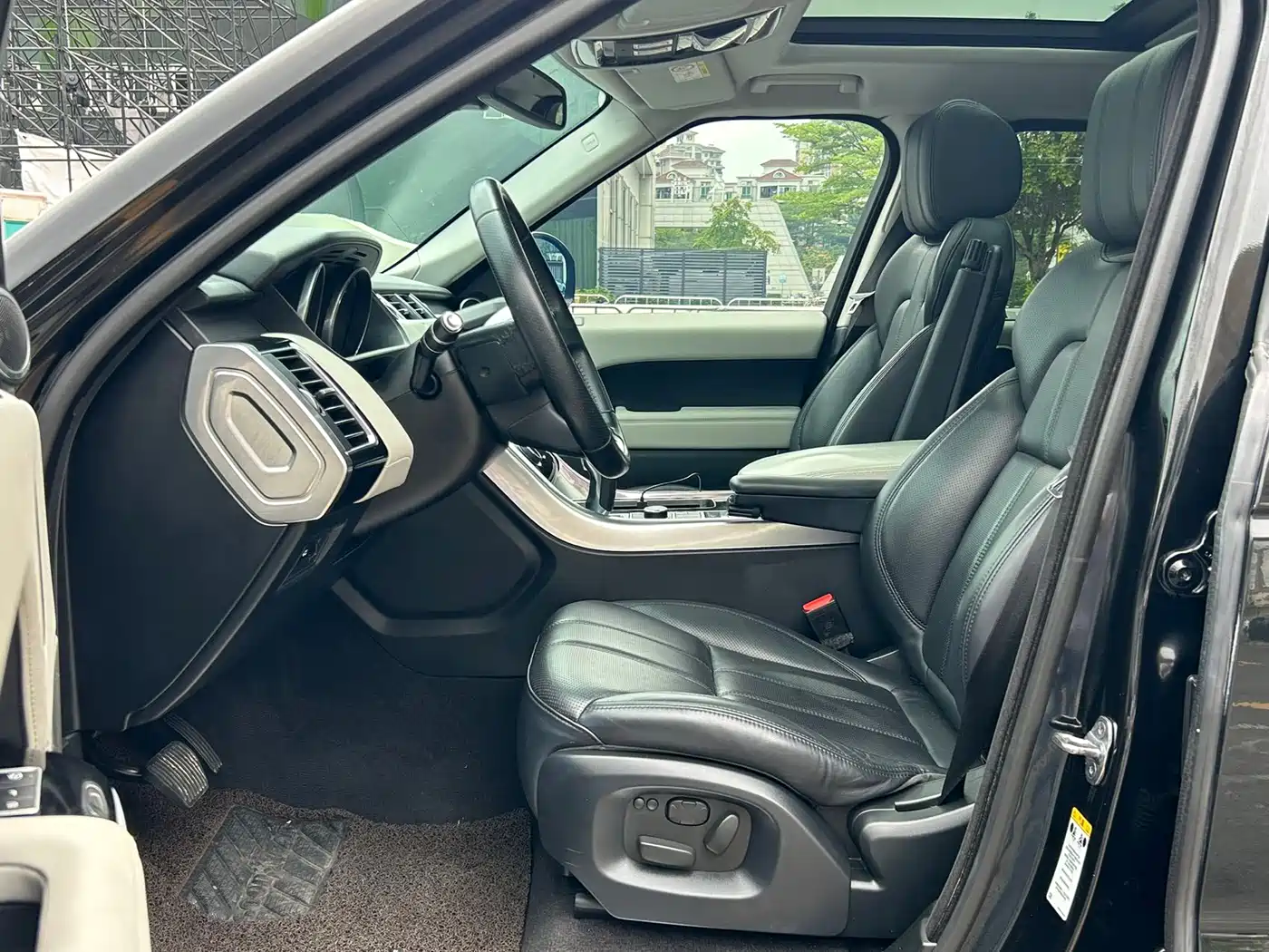 Land Rover Range Rover Sport 2014 3.0 SC V6 HSE фото 8
