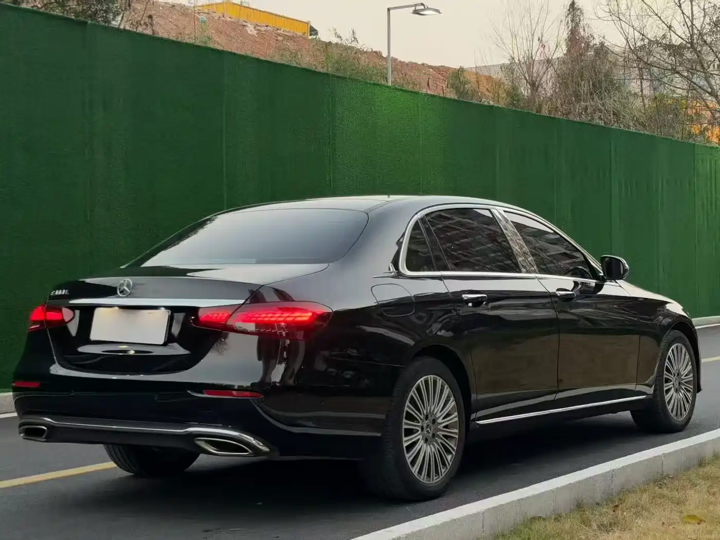 Mercedes-Benz E-Class 2022 E 300 L Sport Luxury фото 8