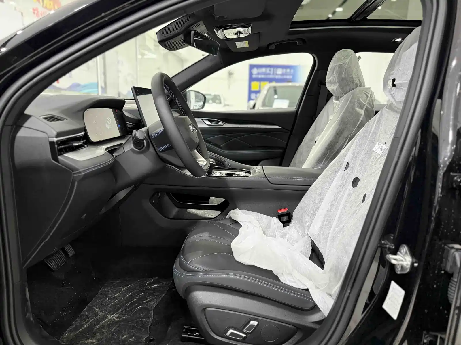 Фото 4 - Geely Preface