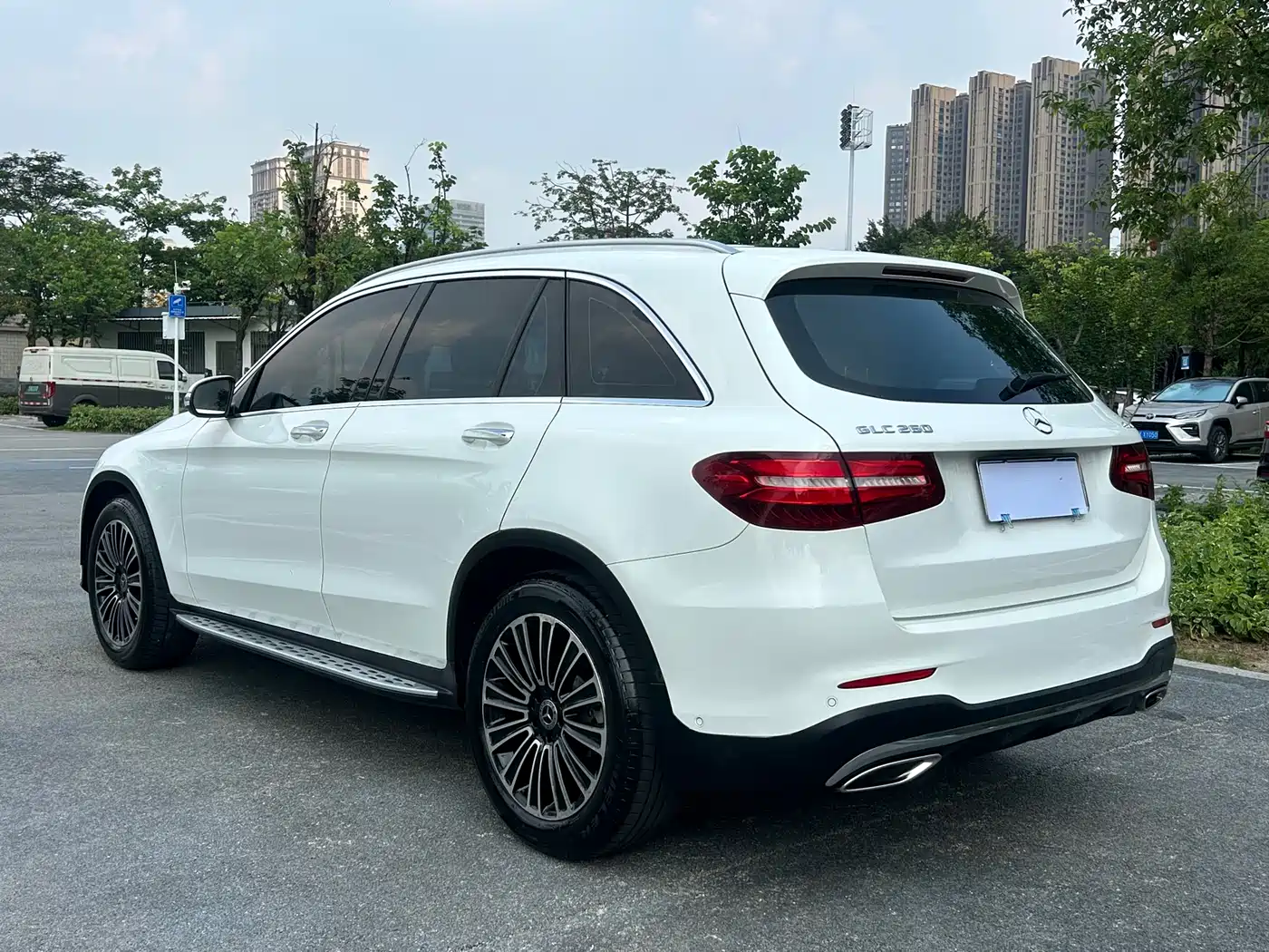 Mercedes-Benz GLC 2018 GLC 260 4MATIC Dynamic фото 14