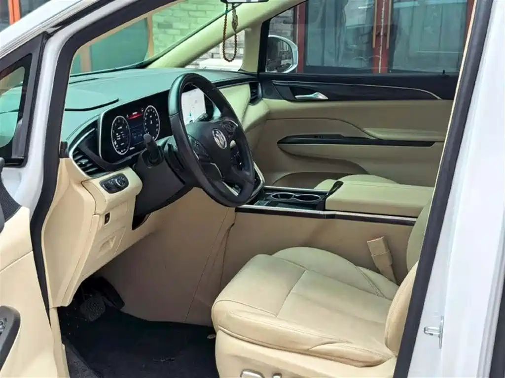 Buick GL8 2022 Avenir 7-Seater Hospitality Edition фото 7