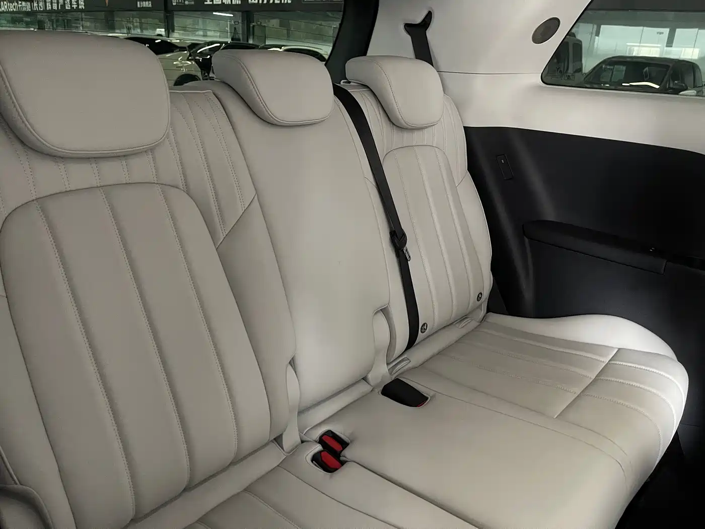 Voyah Dreamer 2025 2025 PHEV AWD Flagship Qian Kun Edition