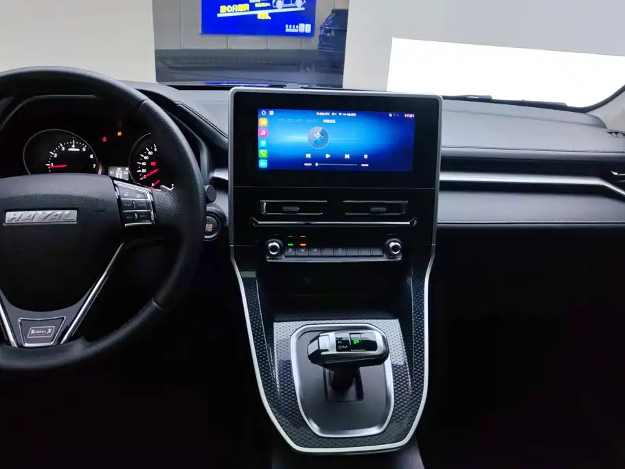 Haval M6 2023 2023 PLUS 1.5T DCT Luxury Smart Connect