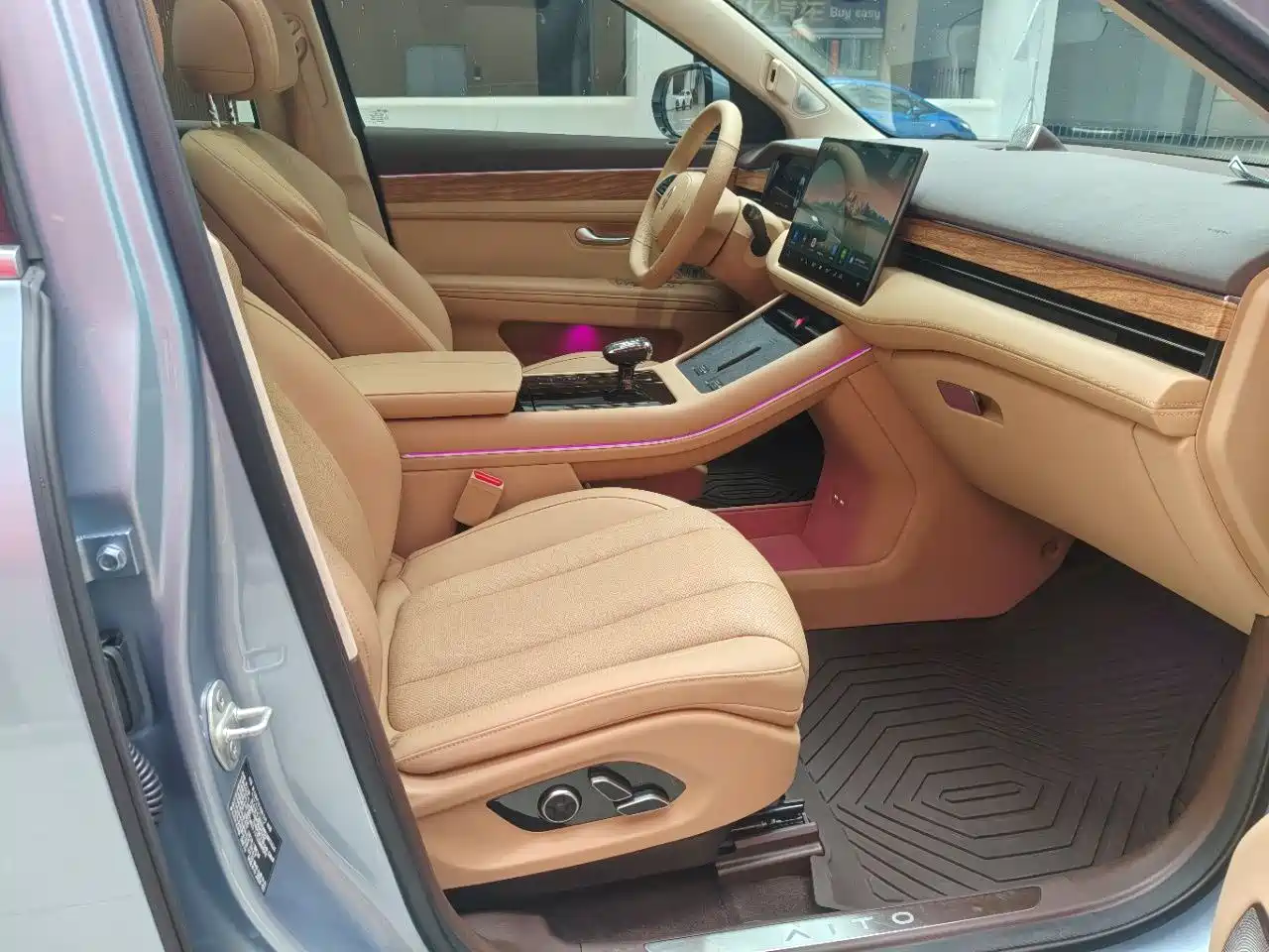 AITO Wenjie AITO M7 2024 1.5T Smart AWD Max 6-Seater фото 12