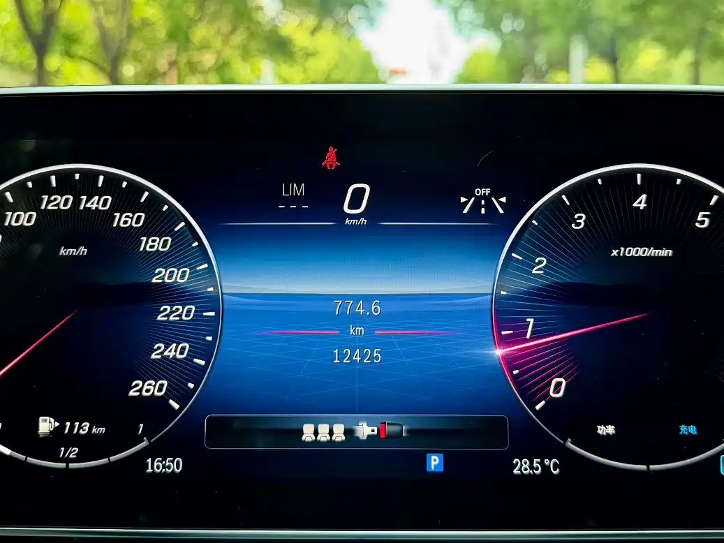 Mercedes-Benz C-Class 2024 C 200 L Sport Edition фото 5