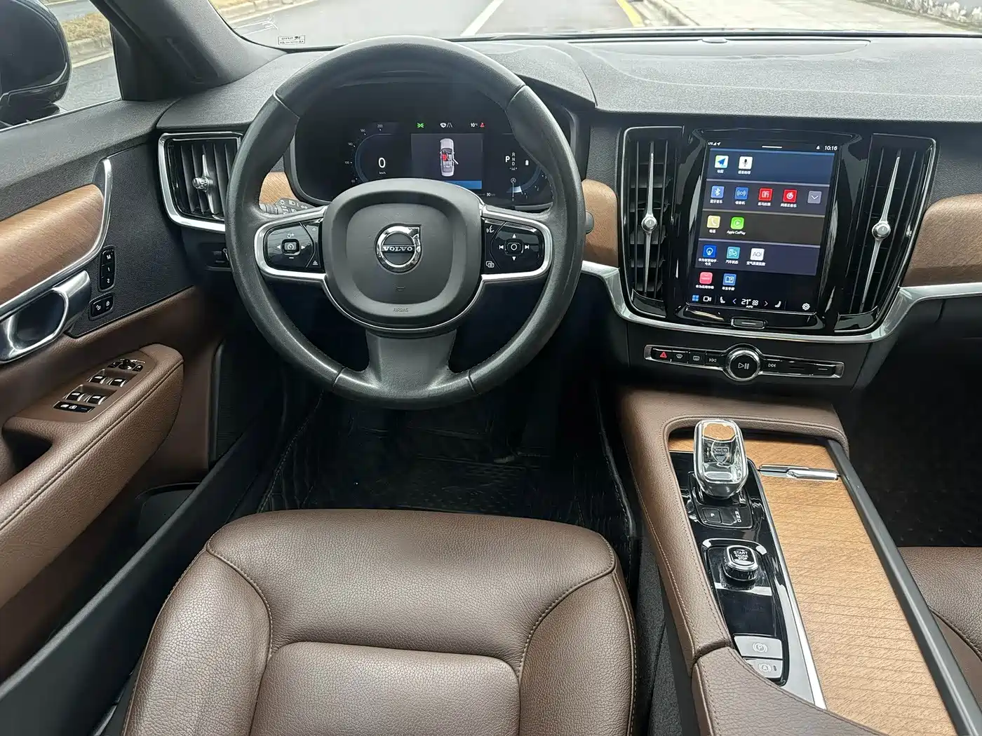 VOLVO S90