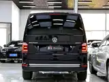 Photo 23 - Volkswagen Multivan