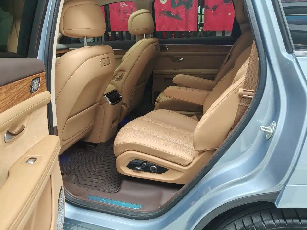 AITO Wenjie AITO M7 2024 1.5T Smart AWD Max 6-Seater фото 8
