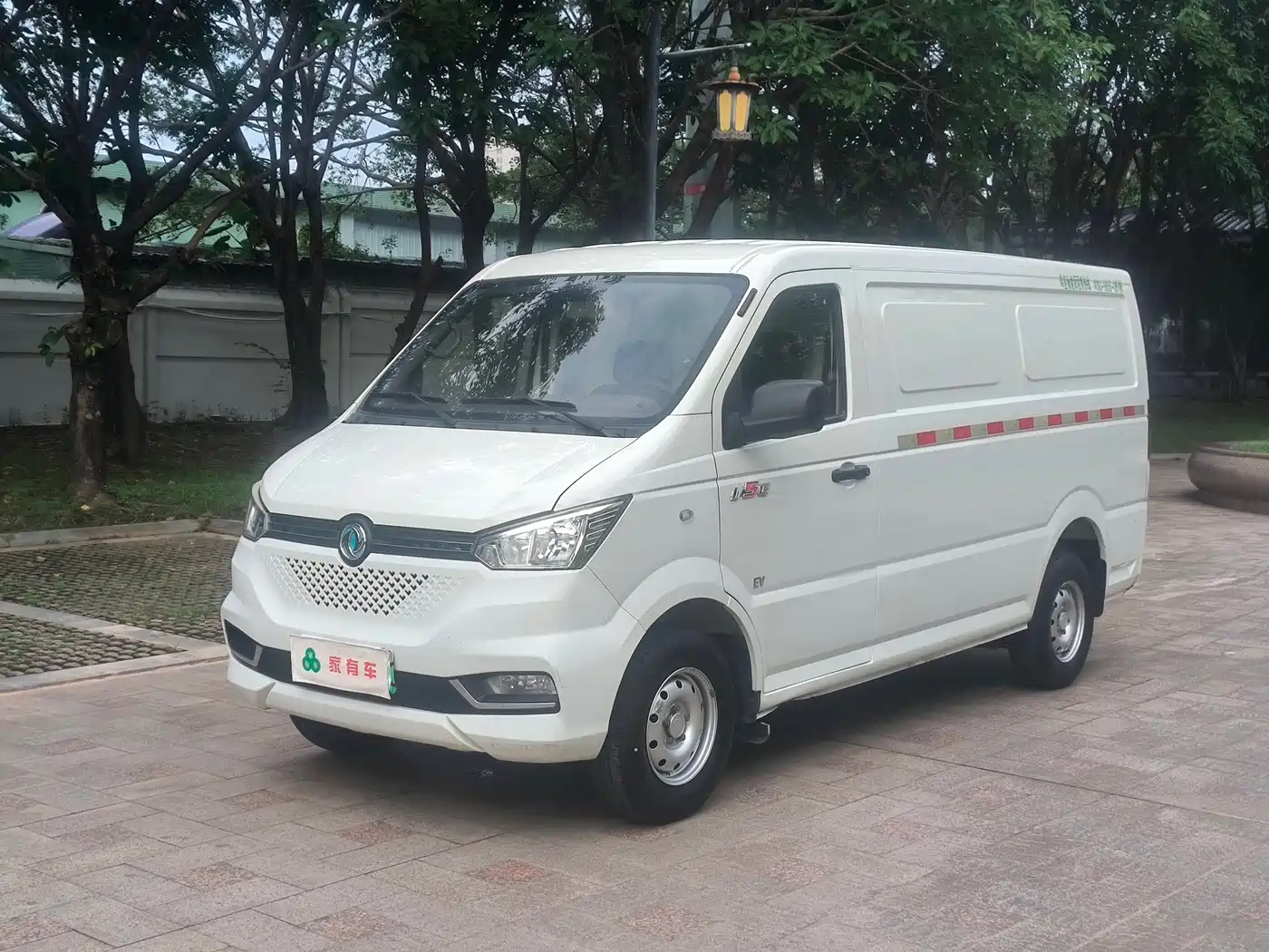 Dongfeng Yufeng Yufeng EM26 2023 Standard Edition 41.472kWh Henan Lithium