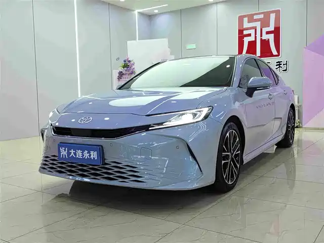 Toyota Camry 2024