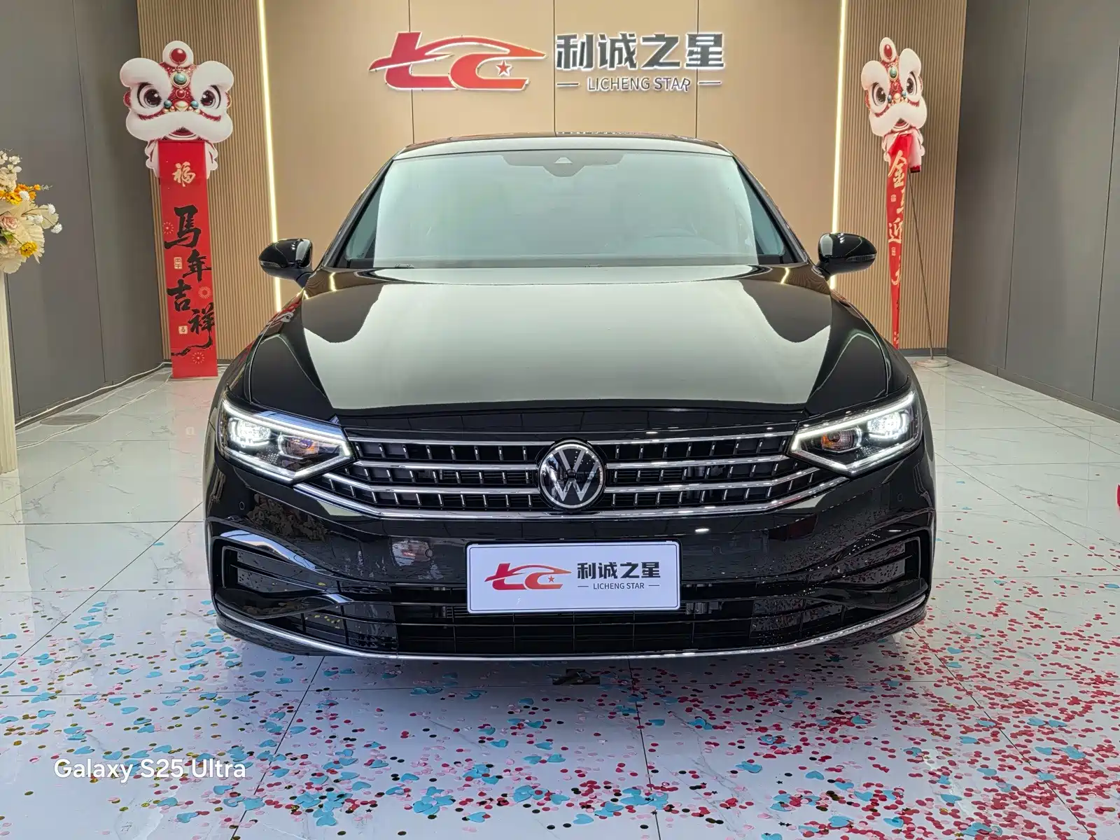 Фото 2 - Volkswagen Magotan