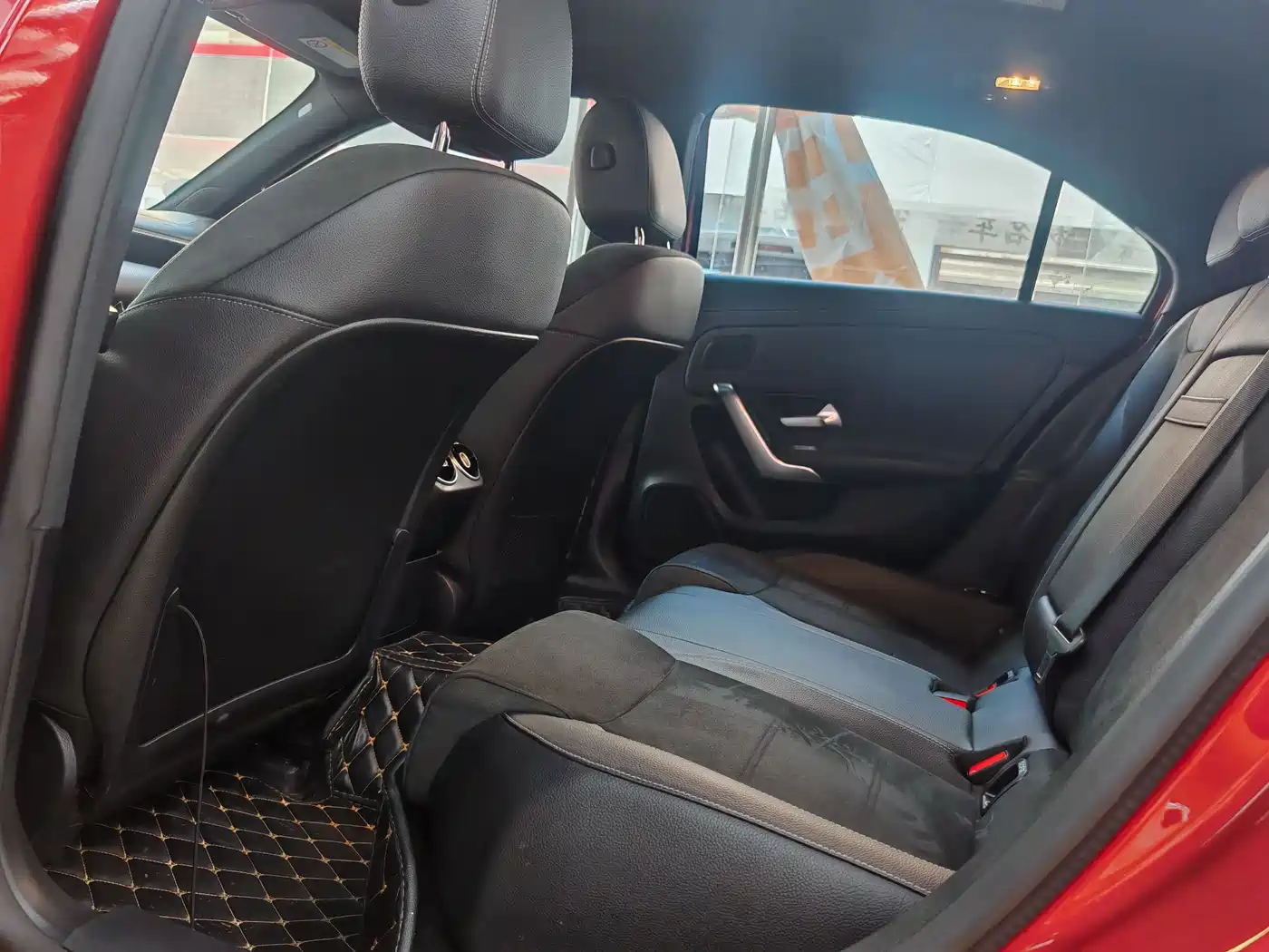 Mercedes-Benz A-Class 2019 A 200 L Sport Sedan фото 5