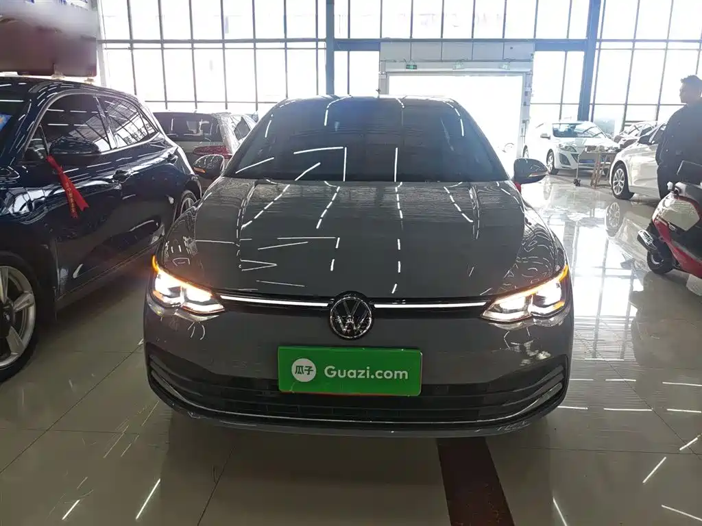 Volkswagen Golf 2023 Facelift 280TSI DSG Pro фото 3