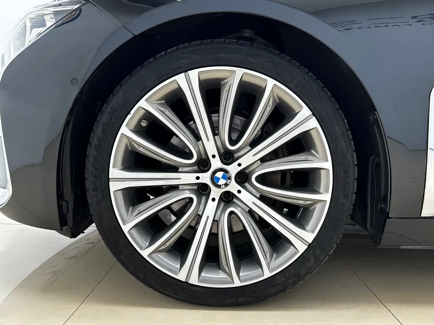 BMW 7 Series 2019 740Li Leading Luxury Package фото 21