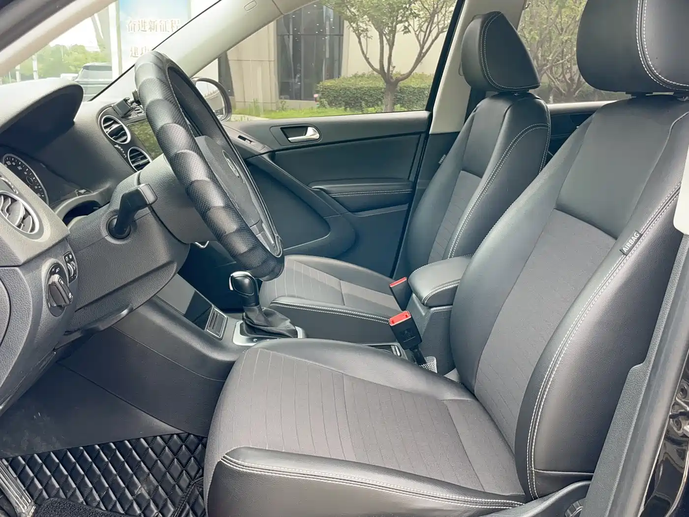 Volkswagen Tiguan 2017 300TSI Automatic 2WD Silk Road Fashion Edition фото 9