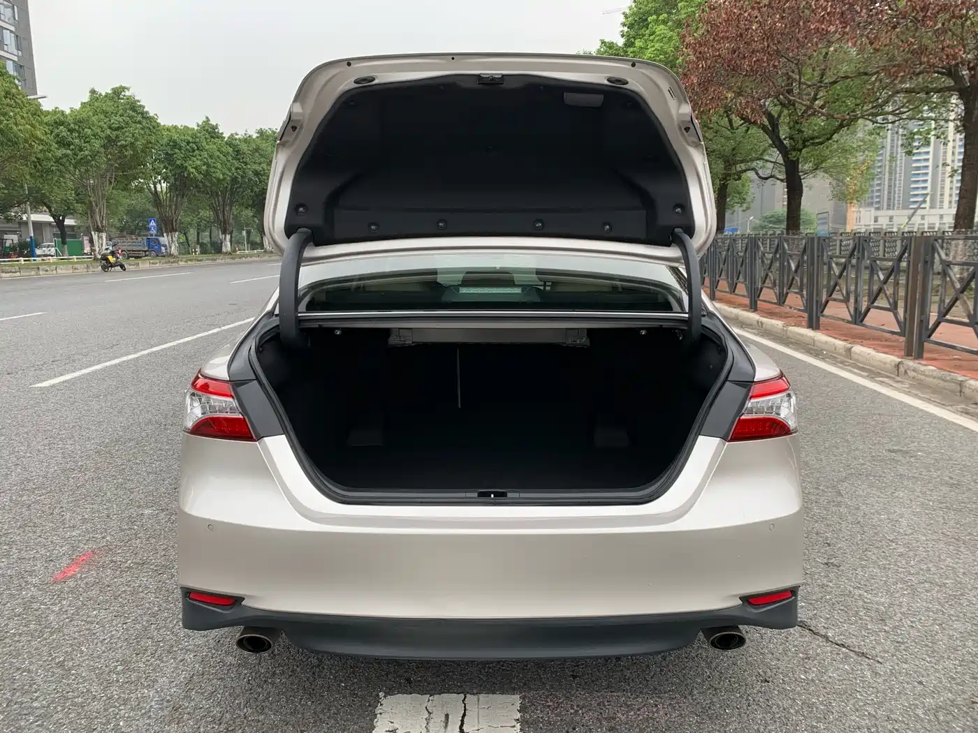 Toyota Camry 2019 Facelift 2.0G Luxury Edition фото 7