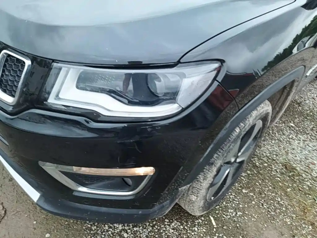 Фото 24 - Jeep Compass
