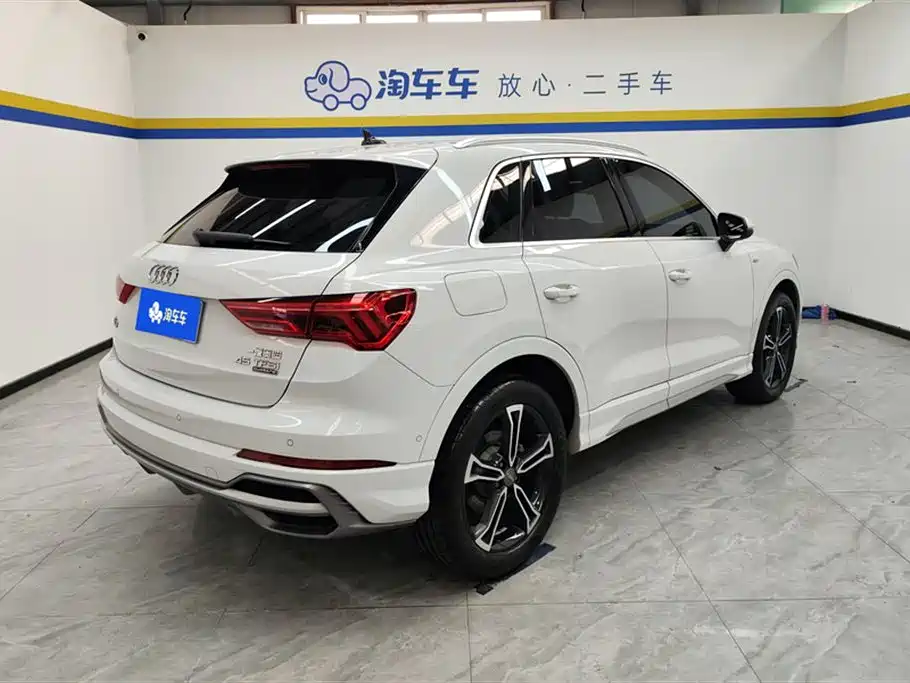 Audi Q3 2021 45 TFSI quattro Fashion Sport фото 3