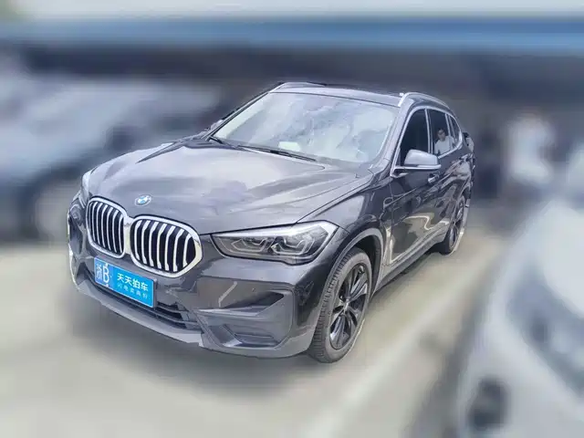 BMW X1 2021 Facelift sDrive20Li Fashion — фото 1