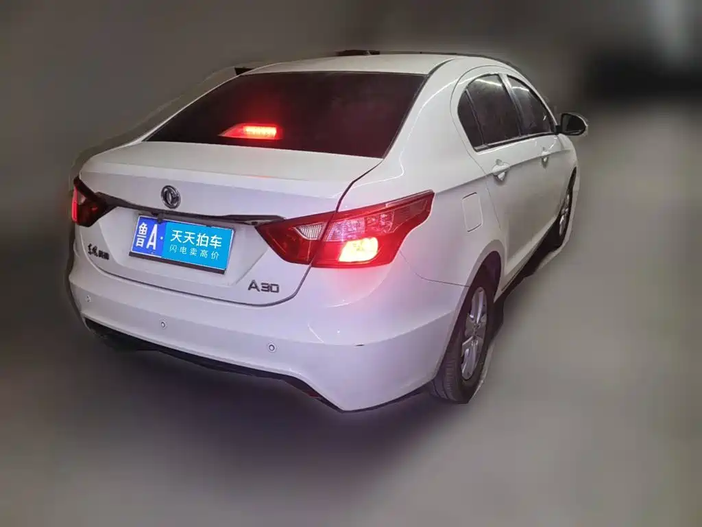 Фото 2 - Dongfeng Aeolus A30