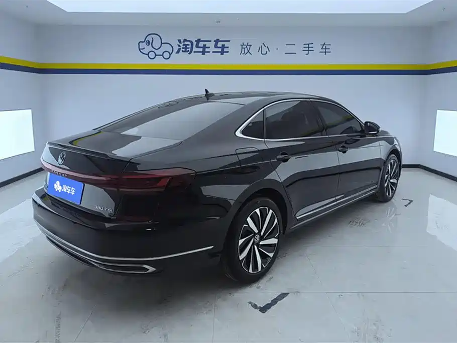 Volkswagen Passat 2024 380TSI Elite Edition фото 3
